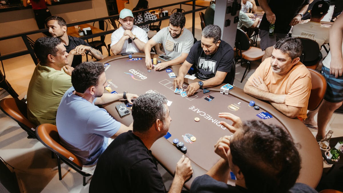 Do I need to report gambling winnings to the CRA — Canadian tax guide