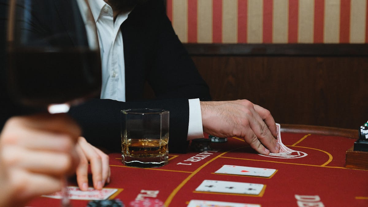 Multiplayer casino games explained — categories and formats