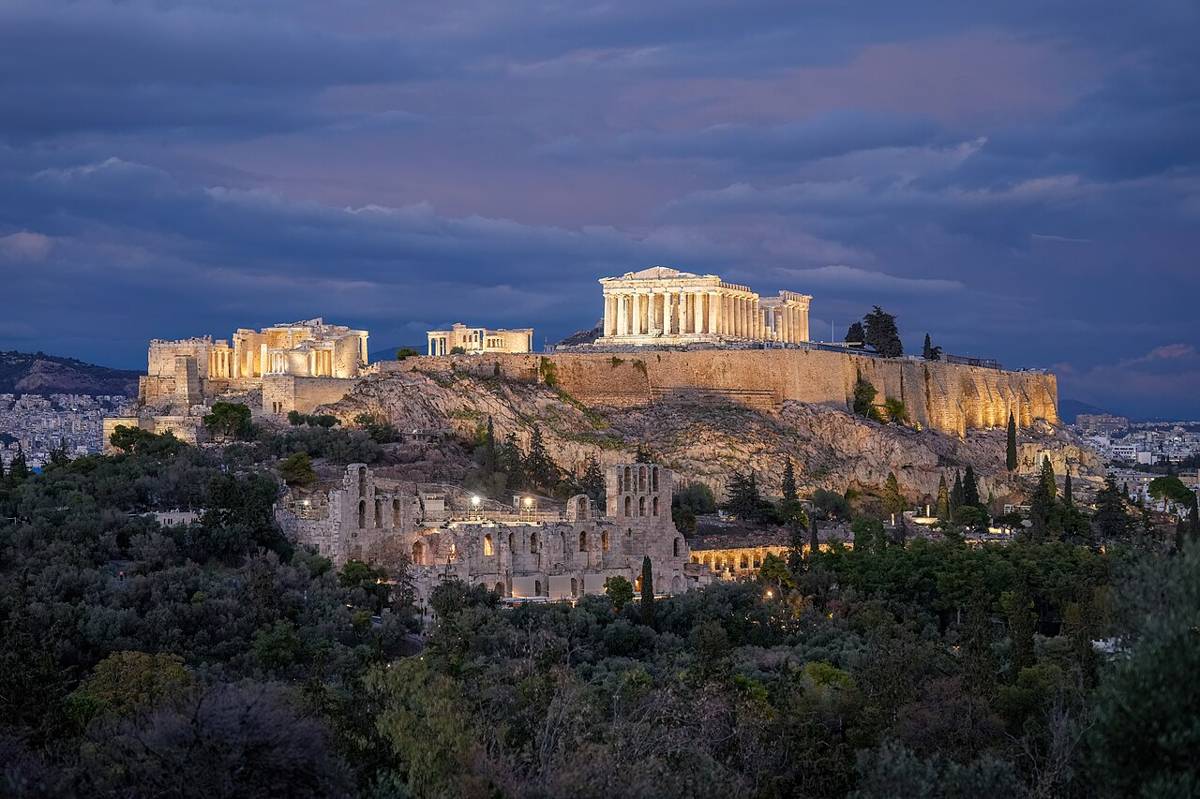 Greece tours on a budget