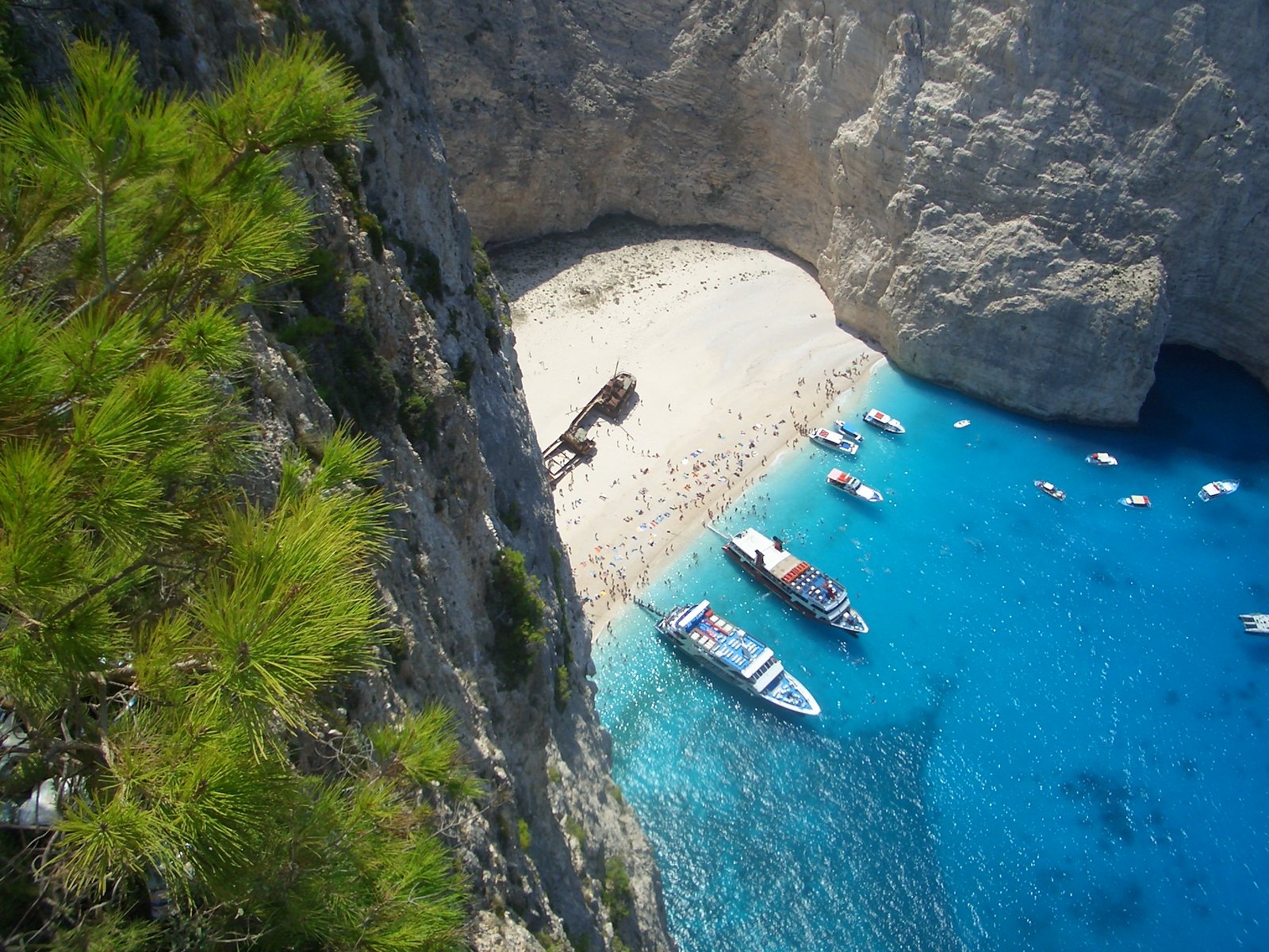 Greece tours on a budget